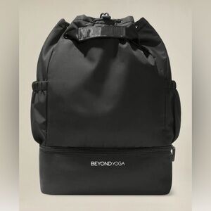 Beyond Yoga, Gym Yoga Bag, Backpack, Drawstring Tote, Carry-All Bag Color: Black